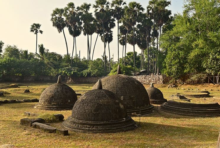 Kadurugoda Viharaya The Coral Stupas